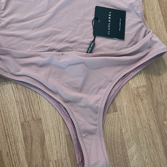 JLUX LABEL | Mauve Open Back Buckle Swimsuit Sz S - Picture 5 of 5
